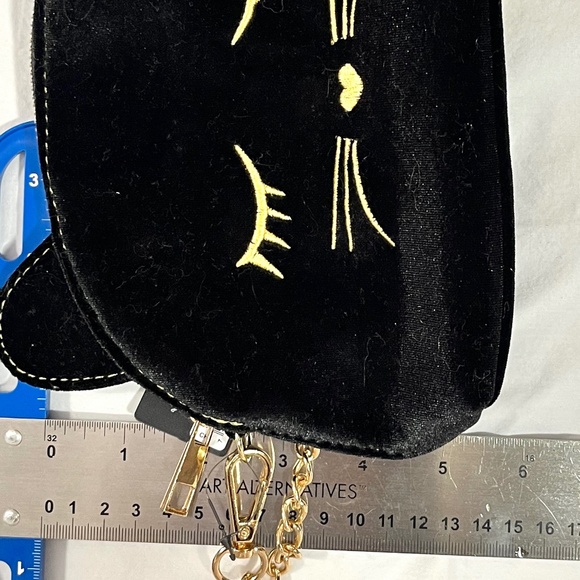 New TodoModa Black Velvet Cat Purse with Removable Chain - Picture 15 of 16